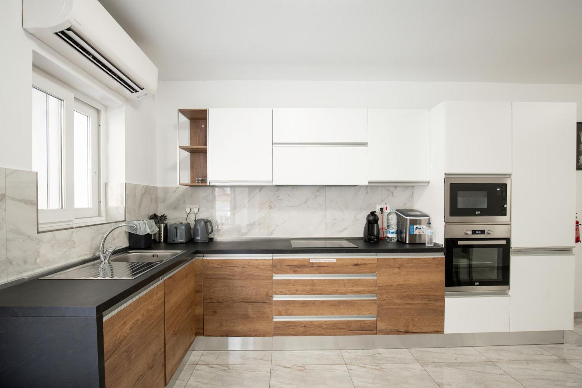 Brand New 2 Bed 2 Bath Apartment In Sliema By The Sea Exterior photo